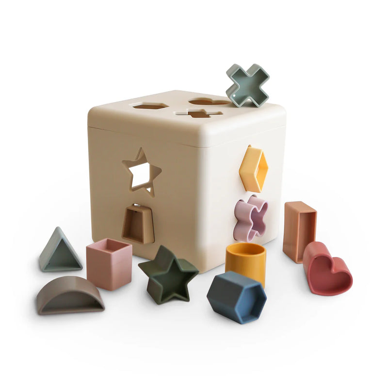 Mushie | Shape Sorting Box