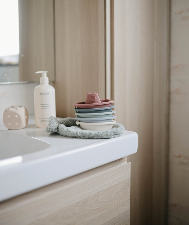 Mushie | Bath Boats
