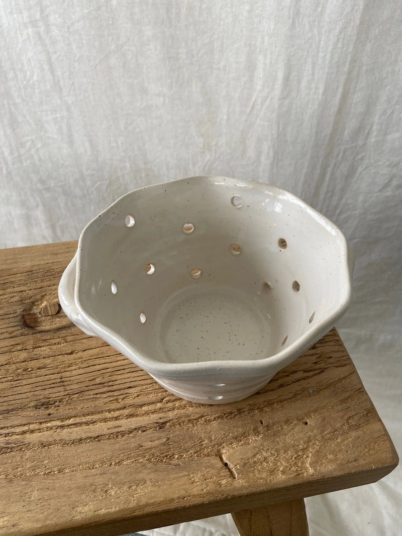 Magnolia Lane Ceramics | Berry Bowl