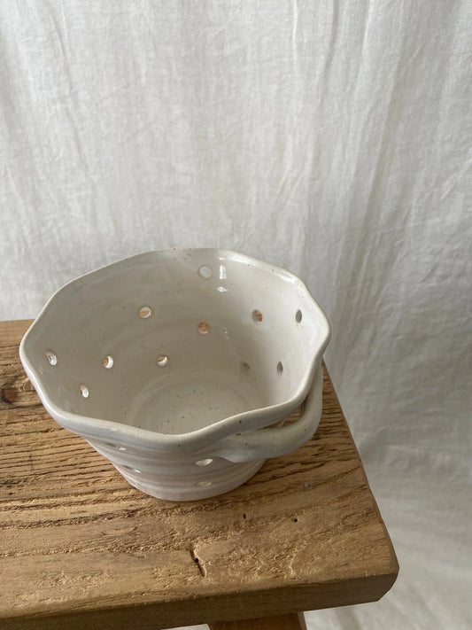 Magnolia Lane Ceramics | Berry Bowl
