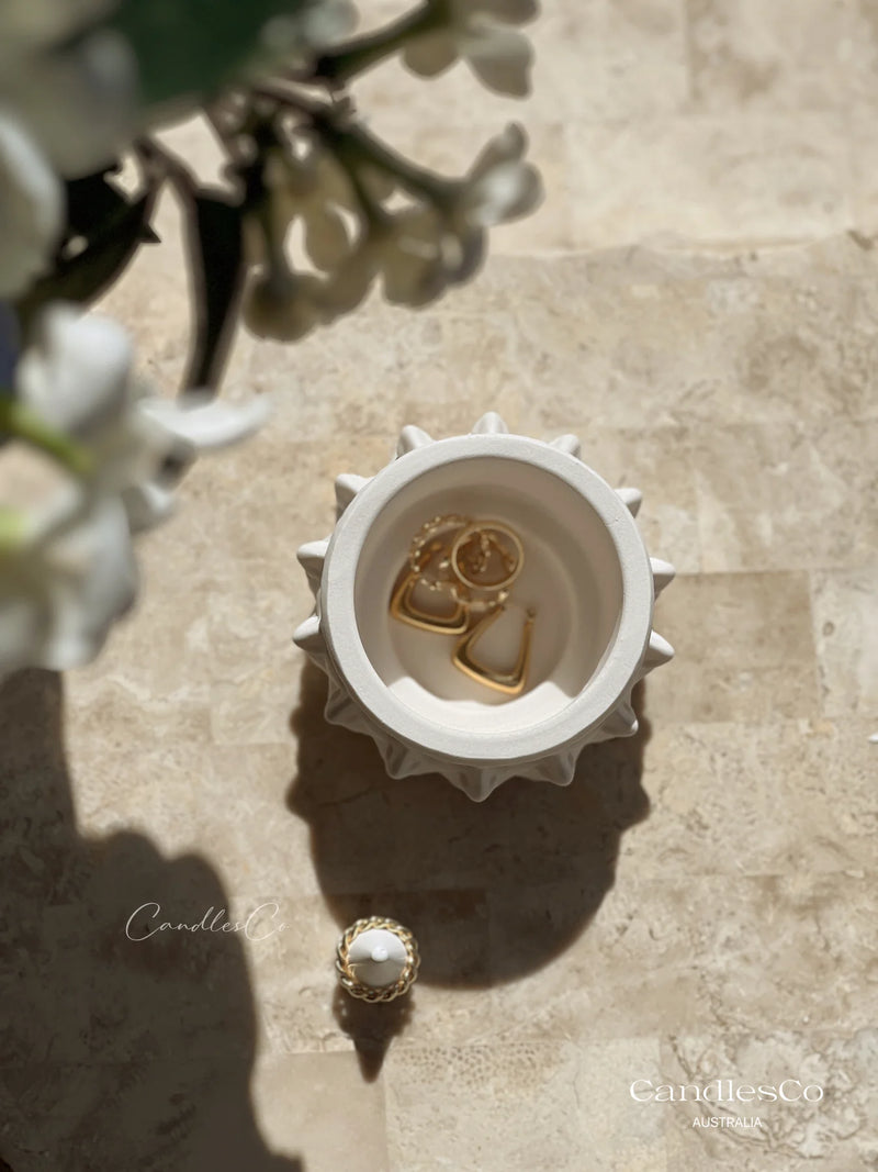 Face Sculpture Vessel - White | Lychee Peony