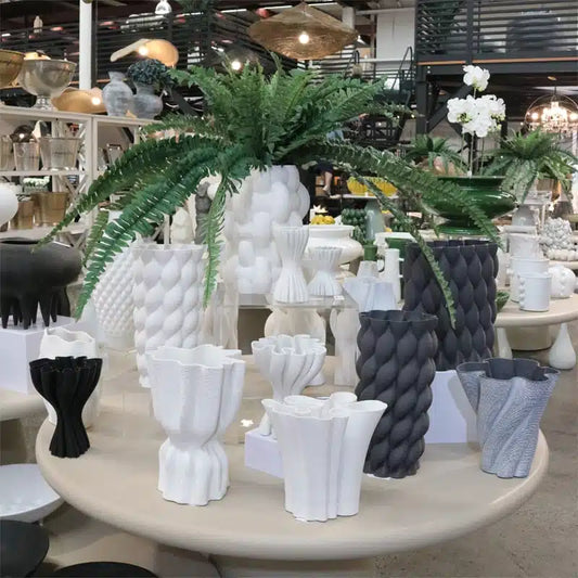 3D Cade Vase | Black