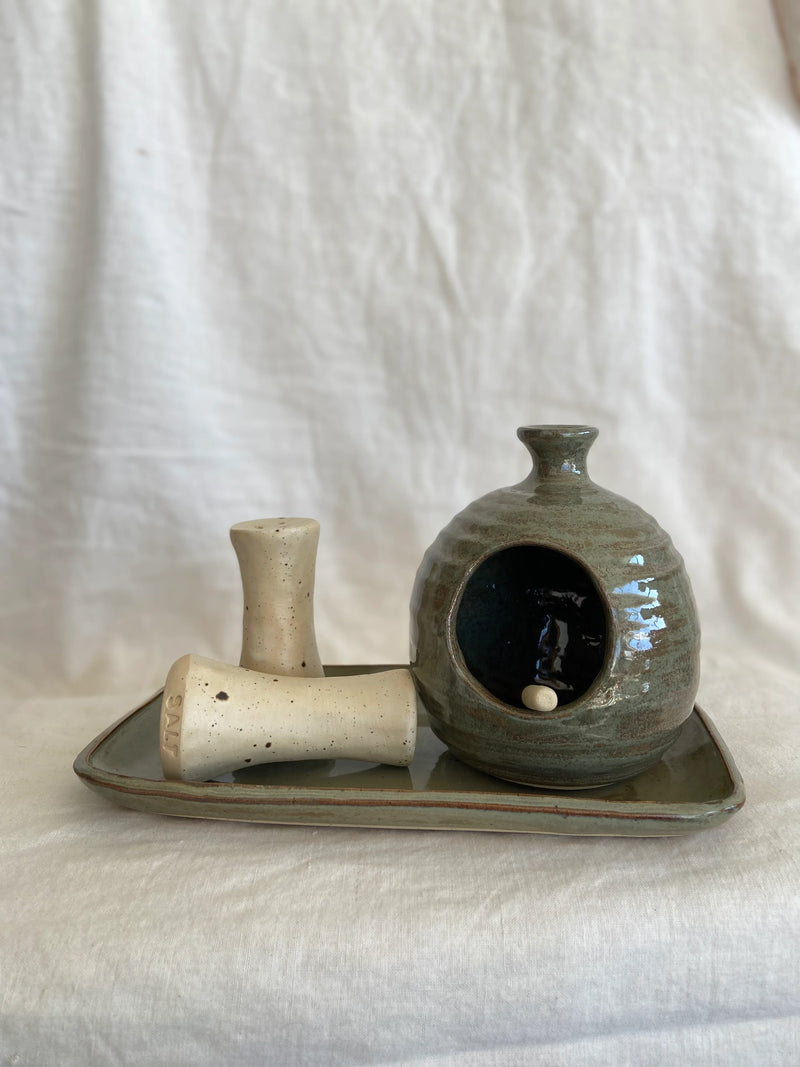 Magnolia Lane Salt Pig |Luxurious green