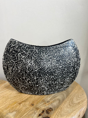 Mai Tai Egg Shell vase Black & White Pattern