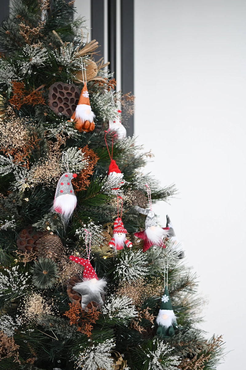 Velvet Hanging Nordic Santa S3