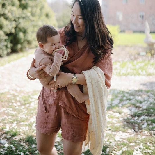 Mushie Swdaddle | Bows