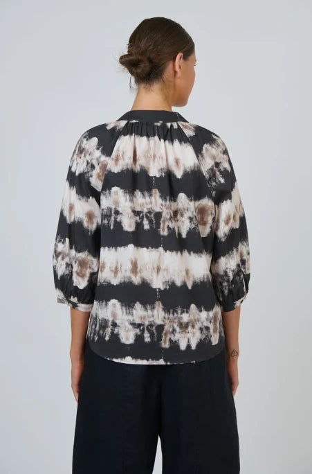 Naturals By O&J Poplin Top In Eruption 