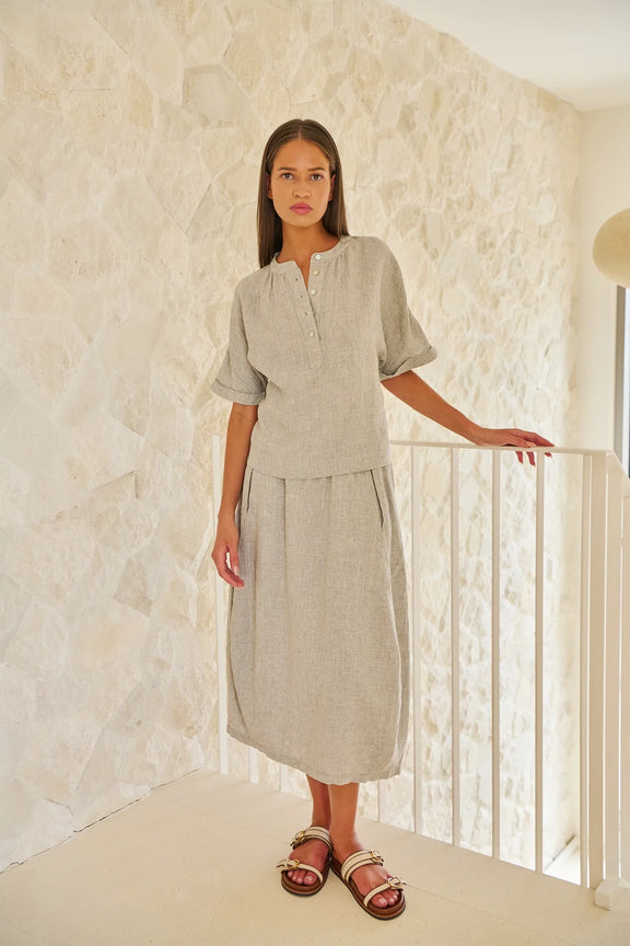Naturals By O&J Linen Skirt in Mousse 