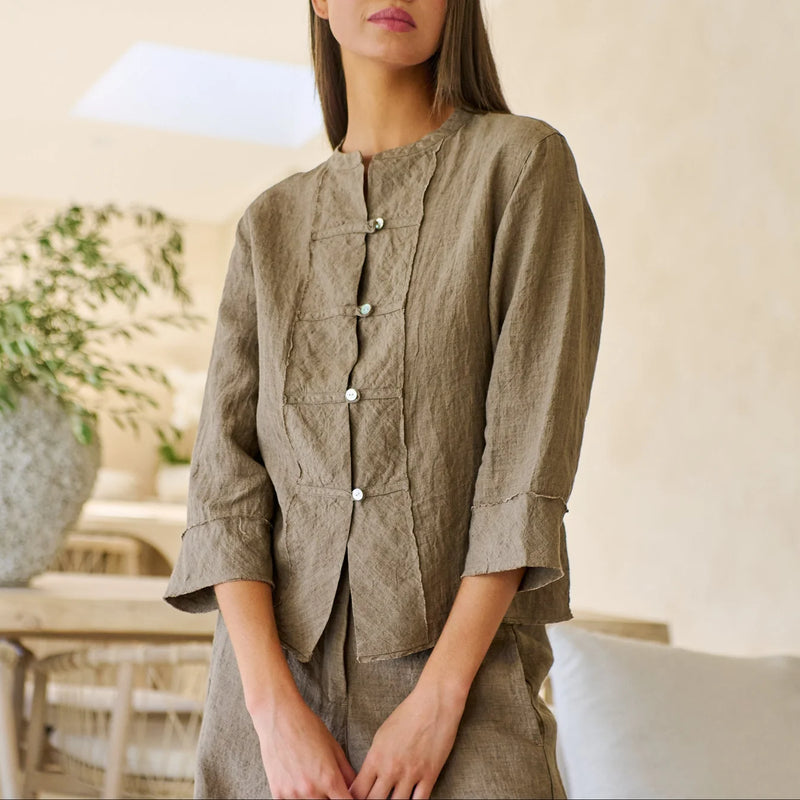 Naturals By O&J Linen Top in Agate 