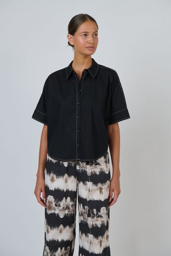 Naturals By O&J Poplin Top | Black