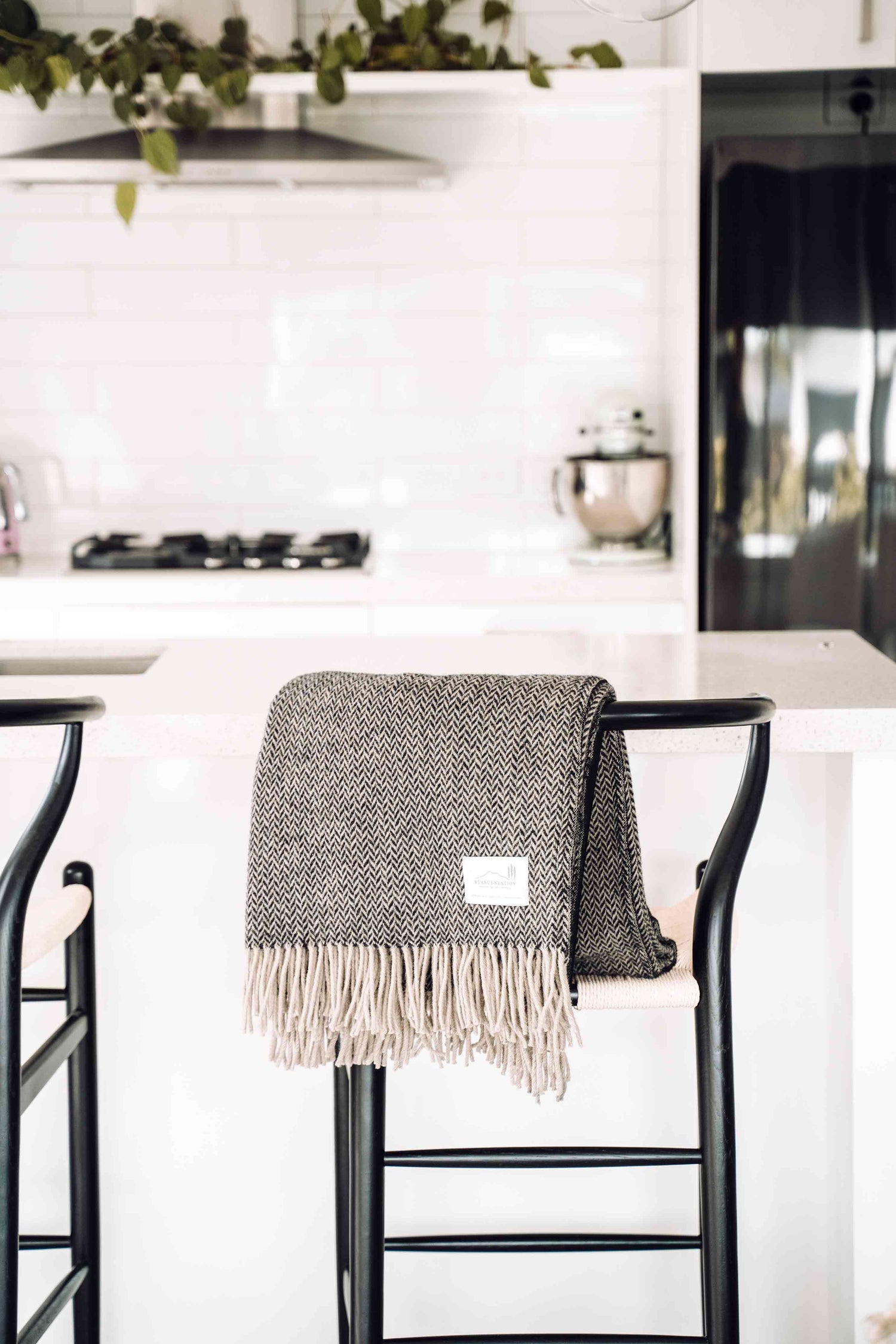 Ruanui Station Colliers Coal Wool Throw