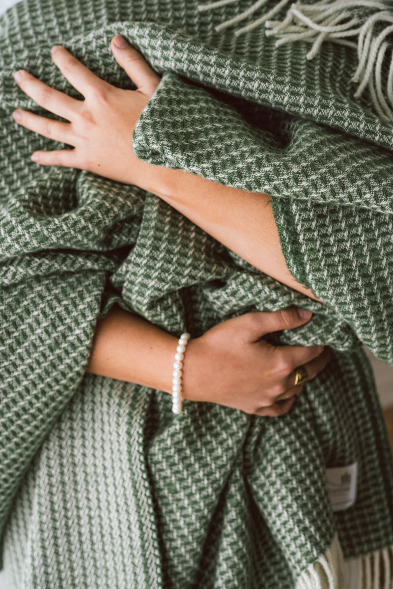Ruanui Station Olive Green Wool Throw