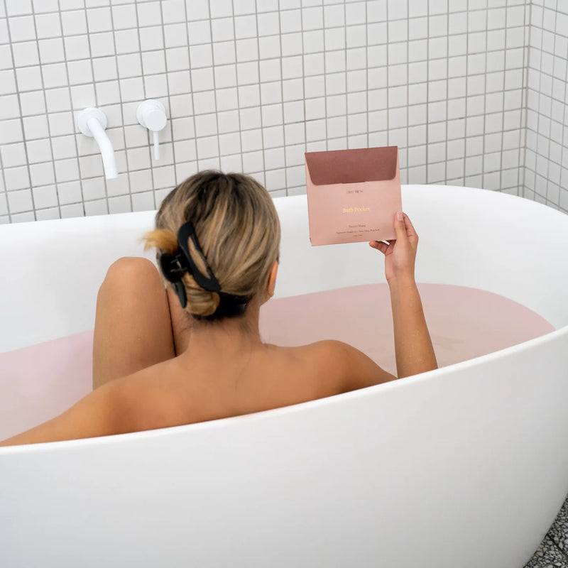 Stray Willow | Bath Pocket - Sweet Muse